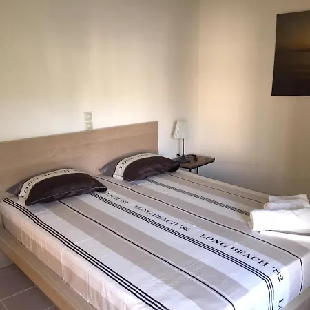 Comfortable With Sea View - 85 M² In Akrogiali