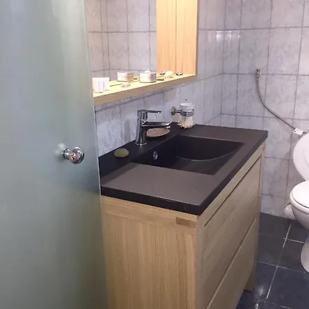 Apartment Comfortable With Sea View - 85 M² In *