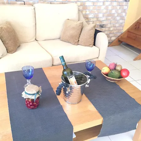 Comfortable With Sea View - 85 M² In Akrogiali