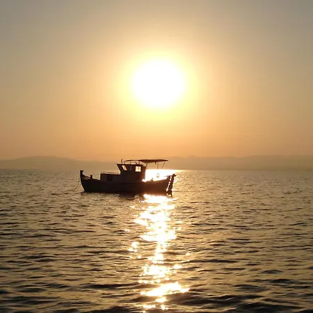 Comfortable With Sea View - 85 M² In Apartment Akrogiali