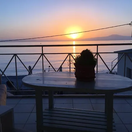 Apartment Comfortable With Sea View - 85 M² In *