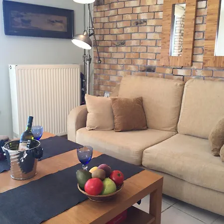 Apartment Comfortable With Sea View - 85 M² In *