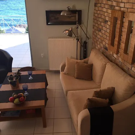 Comfortable With Sea View - 85 M² In Apartment