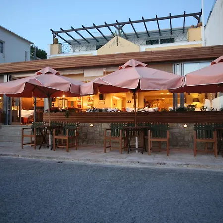 Apartment Comfortable With Sea View - 85 M² In