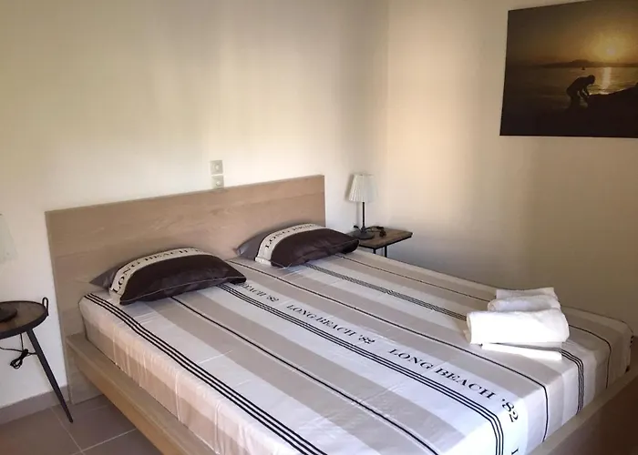 Comfortable With Sea View - 85 M² In Akrogiali