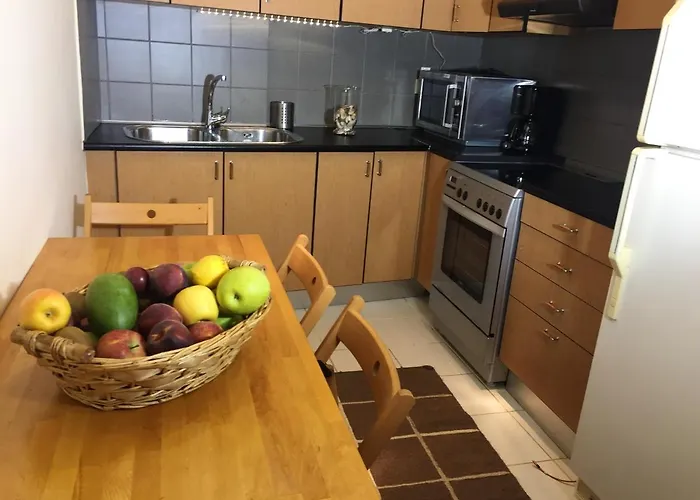 Comfortable With Sea View - 85 M² In Apartamento *