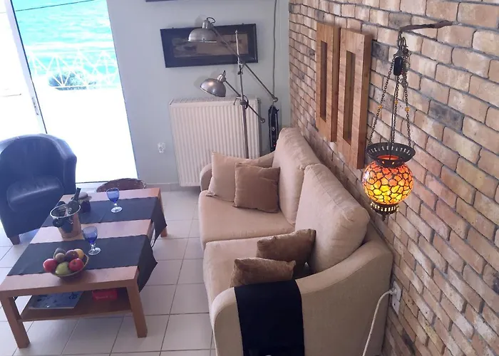 Comfortable With Sea View - 85 M² In Akrogiali