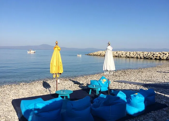 Comfortable With Sea View - 85 M² In *