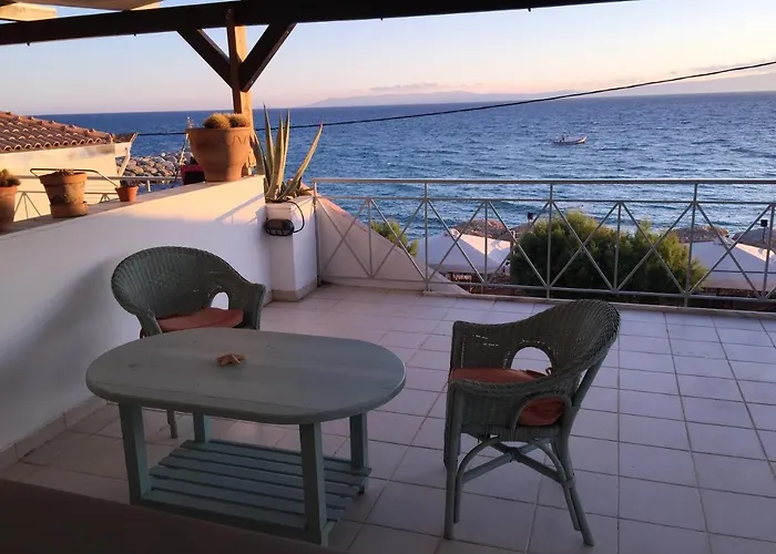 Comfortable With Sea View - 85 M² In Apartamento Akrogiali